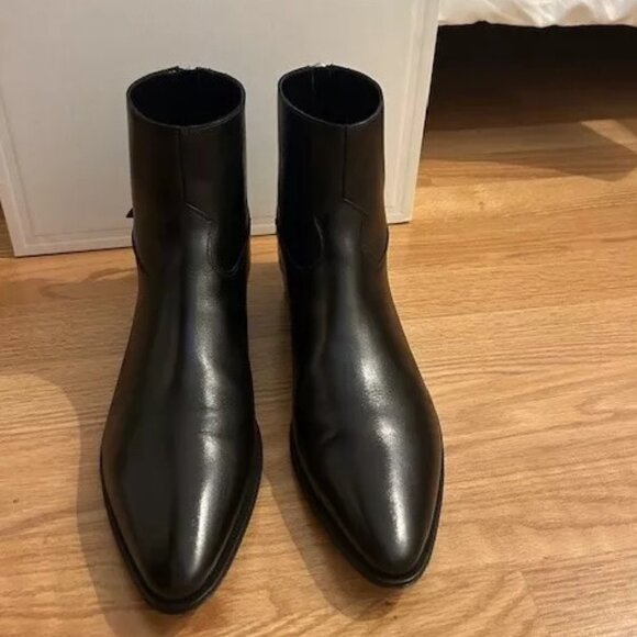 Celine Jacno Shiny Calfskin Back Buckle Zipped Black Boot size 41 - Picture 2 of 4